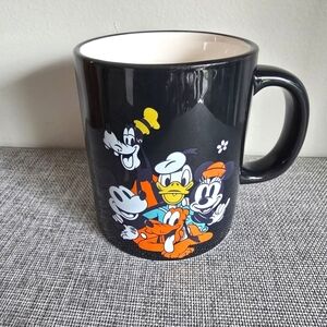 Disney Original Buddies Mickey Minnie Mouse Donald Duck Pluto Goofy Mug Cup